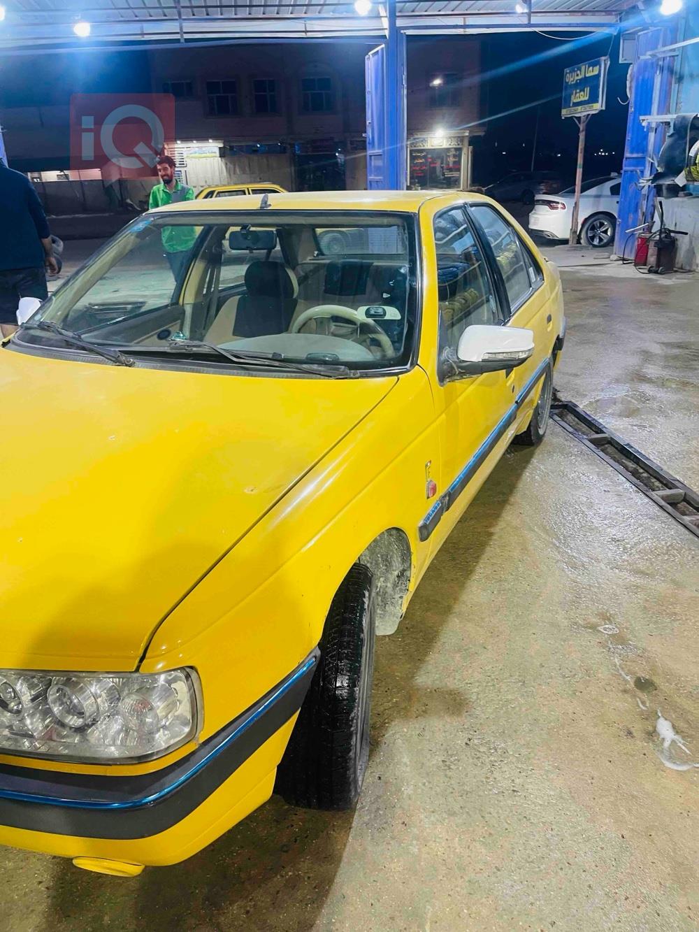 Peugeot 405